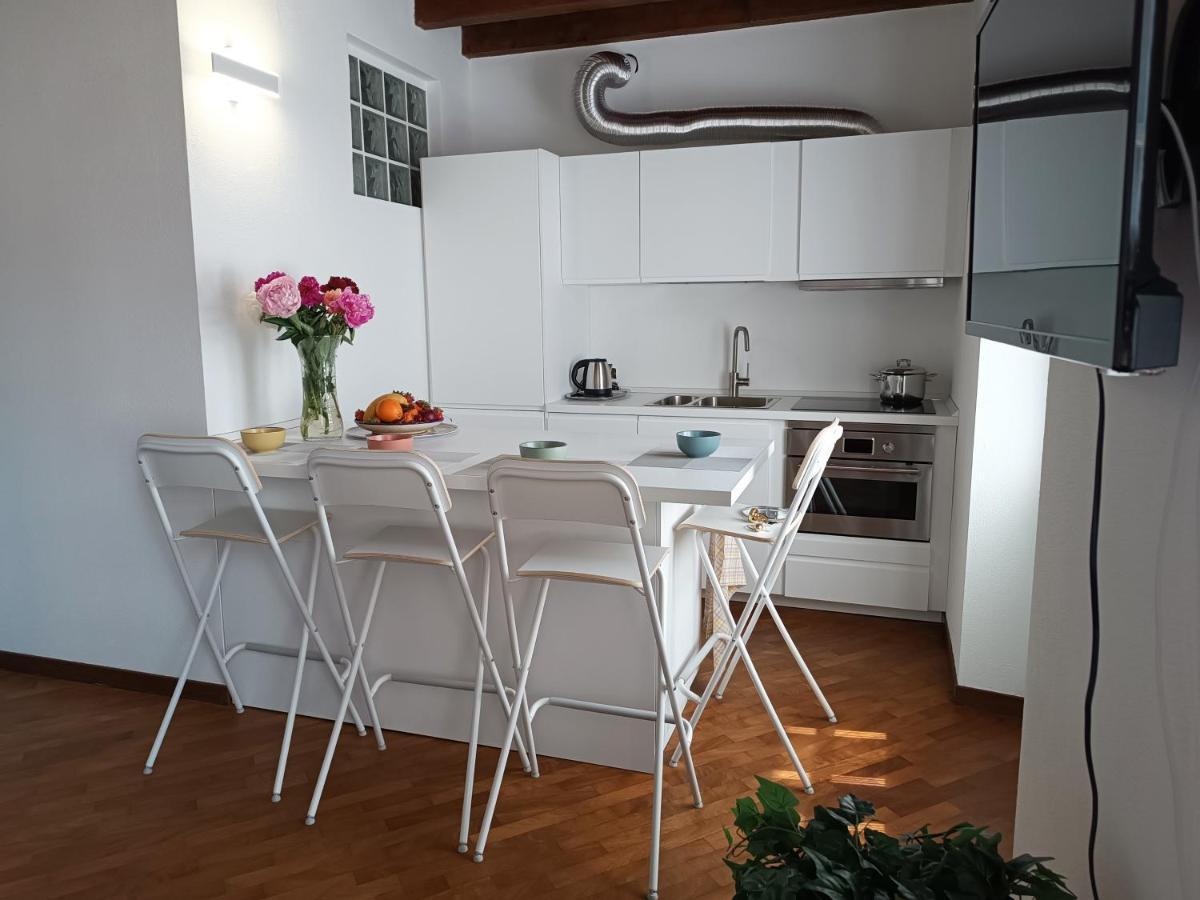 Casa Di Alice Lägenhet Como Exteriör bild